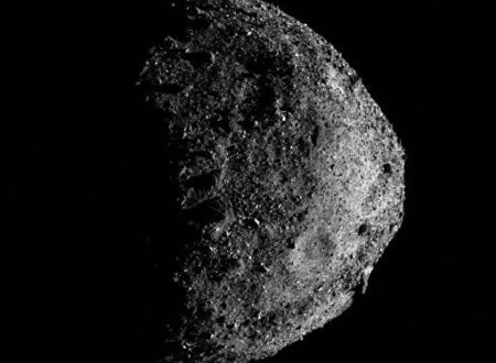 Una nuova foto dell’asteroide Bennu che è stata scattata dalla sonda Osiris-Rex della NASA