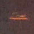 Avvistamenti UFO giornalieri: UFO a forma di V in bilico sopra Mason, Iowa, USA 29 agosto 2026 Notizie sugli avvistamenti UAP 👽 👀😱
